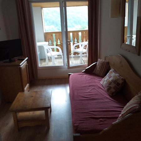 Appartement F2 Au Domaine Des 100 Lacs - Piscine - Sauna - Hammam Каутерец Екстериор снимка